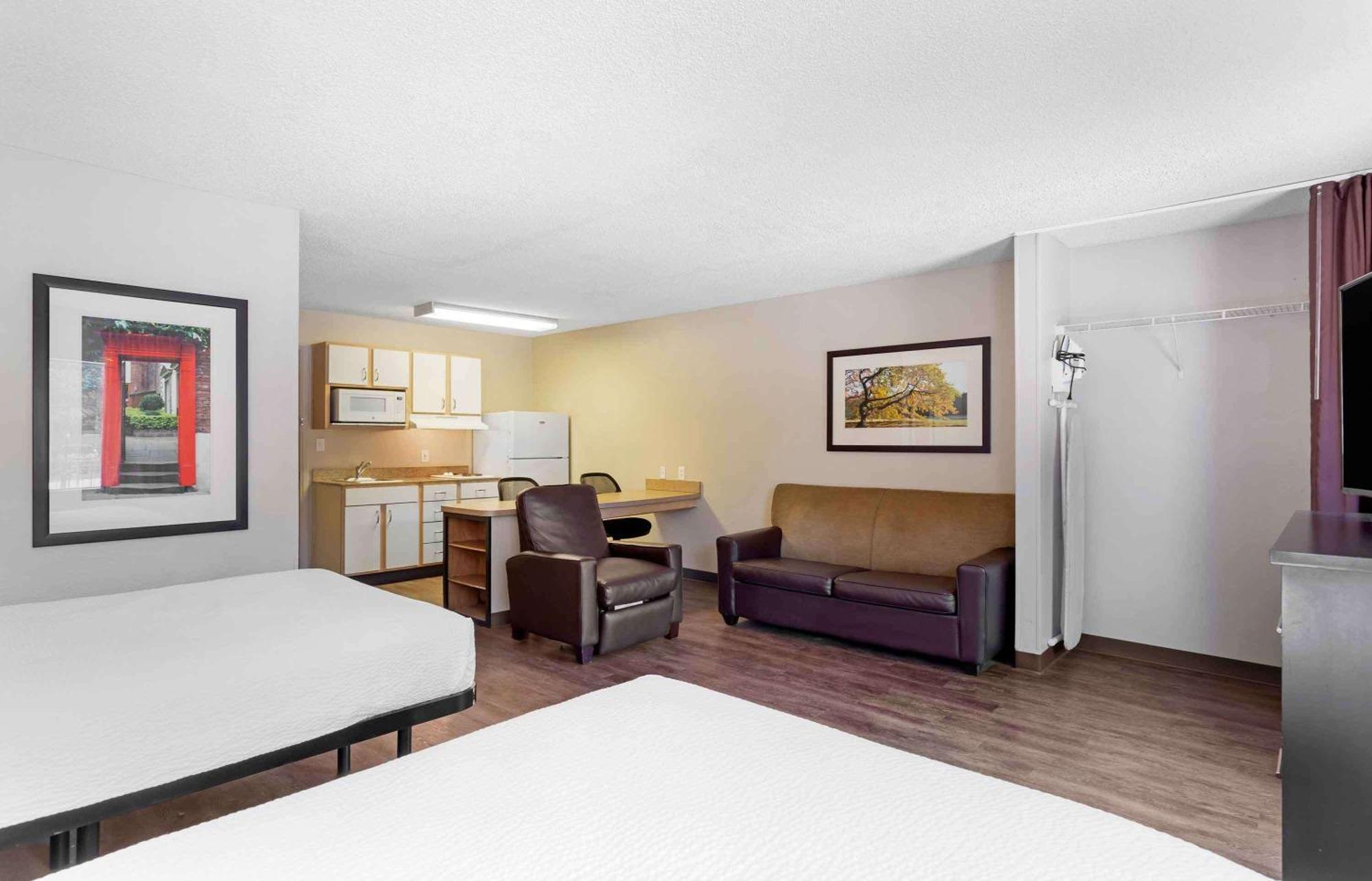 Extended Stay America Select Suites - Houston - Sugar Land Exterior photo